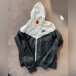 Women’s Nike Windbreaker